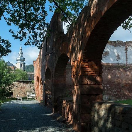 Zamek Sarny - Schloss Scharfeneck 쿠드즈코 외부 사진